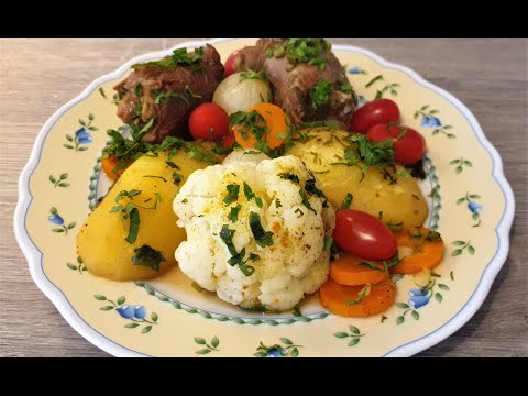 Очень вкусный обед! Тушенное мясо с овощами