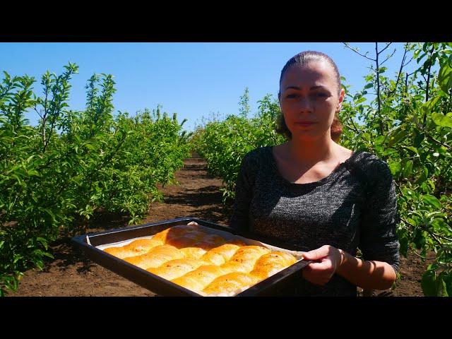 Хлебные палочки с моцареллой чесноком и травами к чаю к кофе на перекус