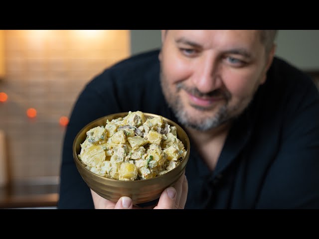 Вкусный салат с курицей и грибами